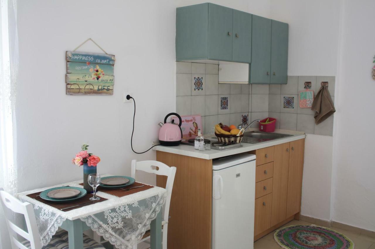 Romantic Apartment Adelianos Kampos Exteriör bild