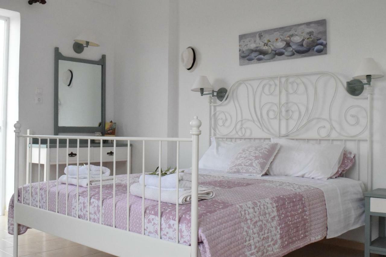Romantic Apartment Adelianos Kampos Exteriör bild